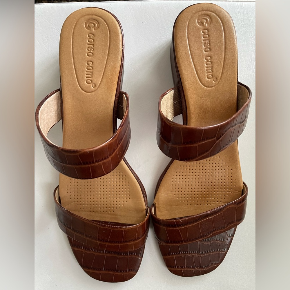 Corso Como Brown Croc-Embossed Double Strap Sandals - Picture 1 of 3